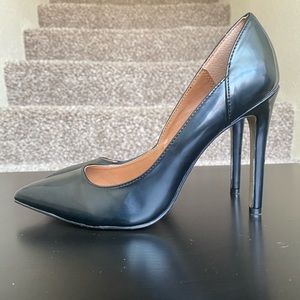 Black Steve Madden heels